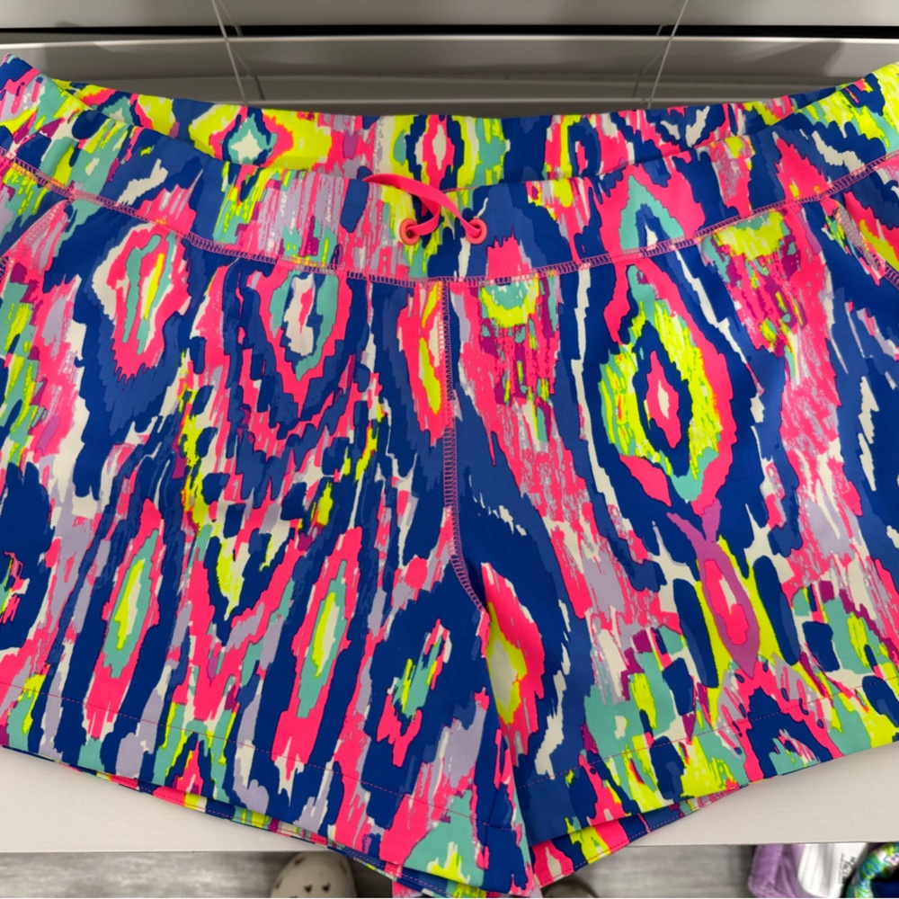 Lilly Pulitzer Vibrant Patterned Athletic Shorts